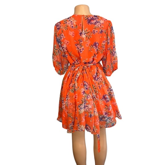 3/$30 🍂 Code x Mode Orange and Blue Floral Print Short Sleeve Belted Mini Dress - Picture 4 of 9
